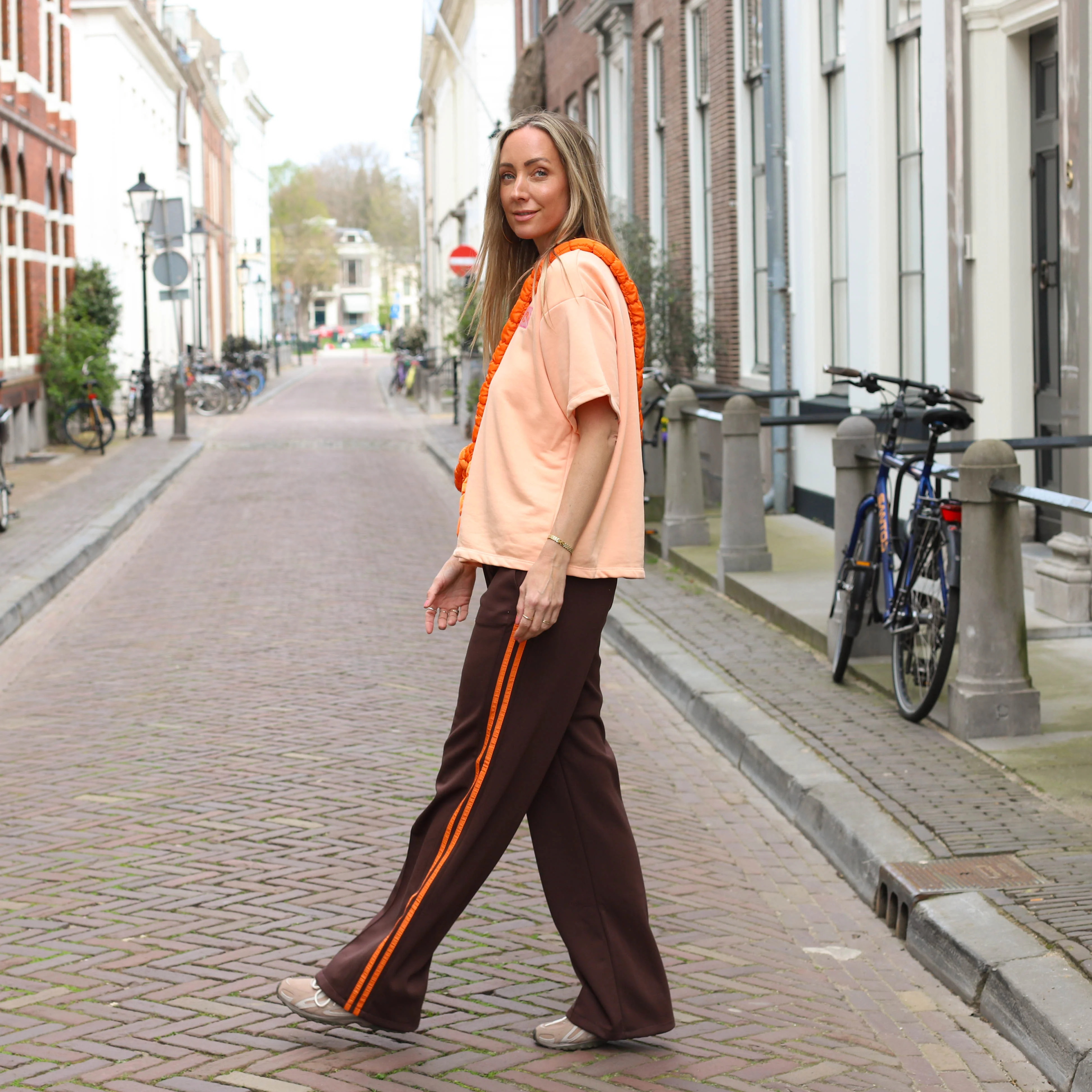 Bruine broek streep oranje - Image 2