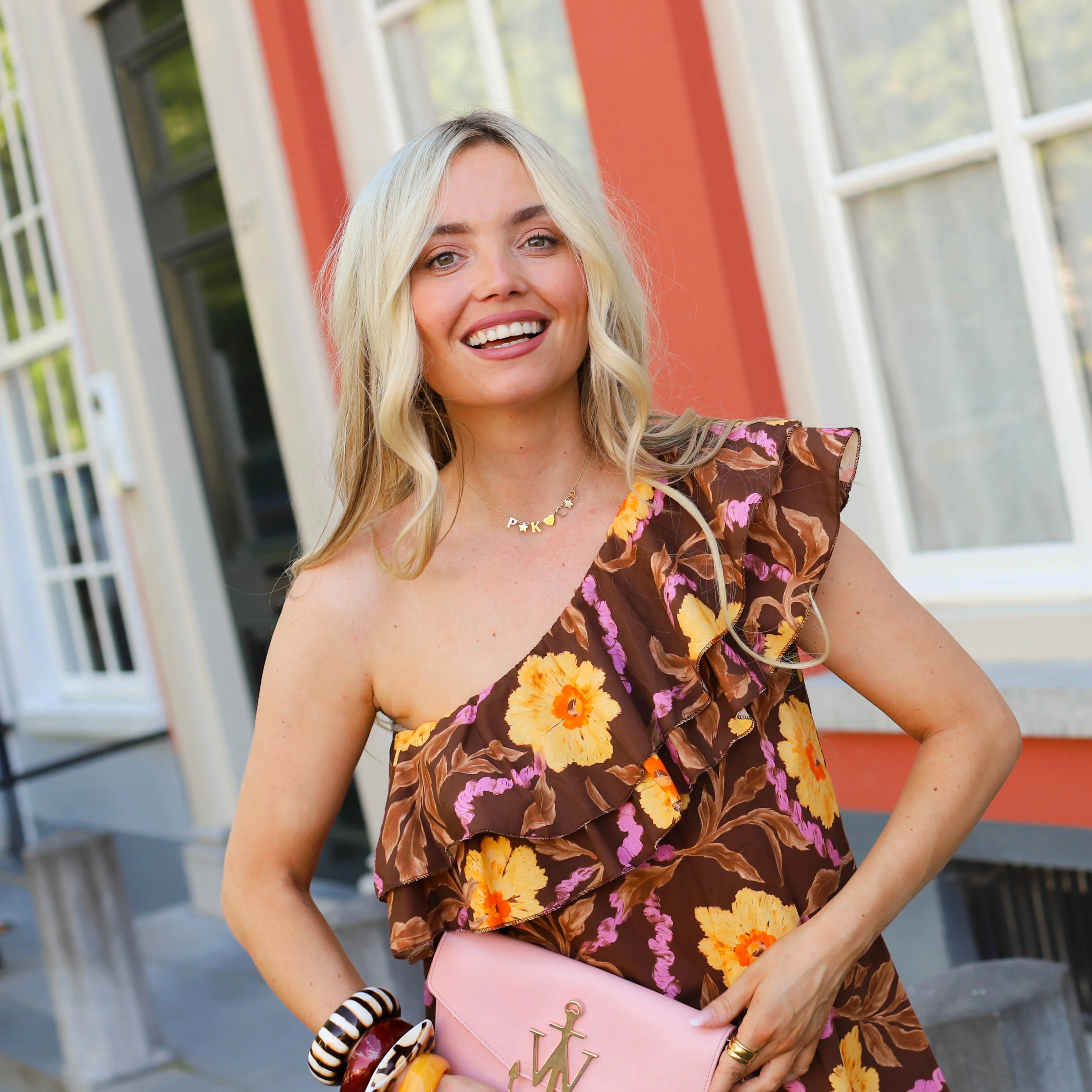 Off shoulder jurk Flo bruin - Image 5