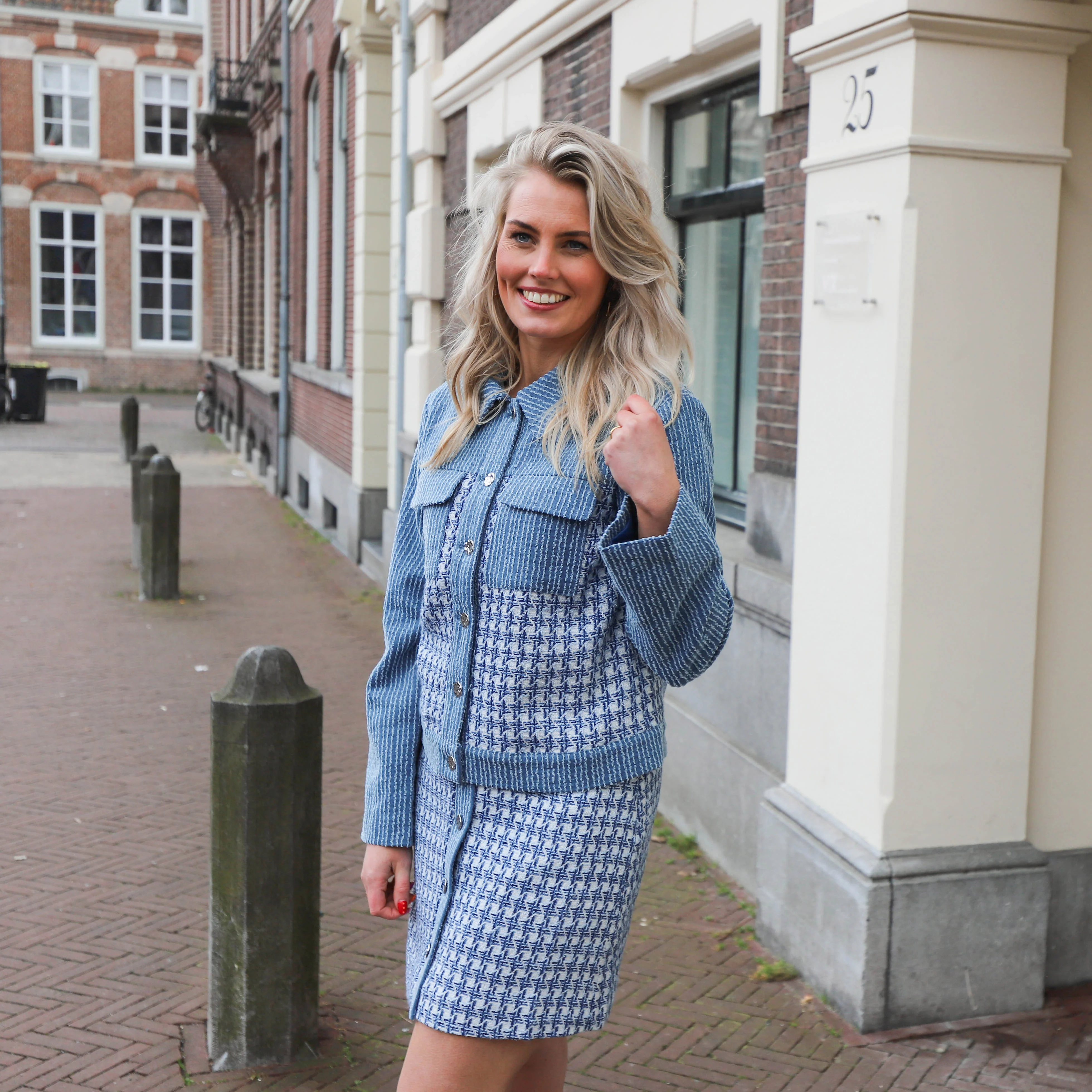 YAS Beru dark blue boucle skirt - Image 4